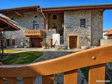 maison de caractère à côté du port de sechex + appartement indépendant