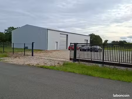 local industriel 375 m²