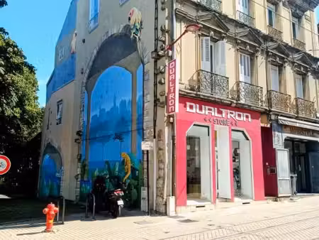 local commercial d’angle très visible – le mans centre-ville