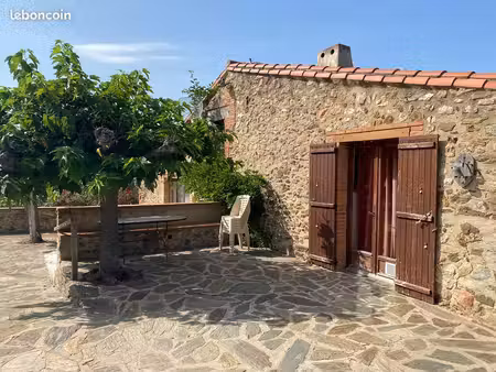 mas avec piscine et vue à 360°