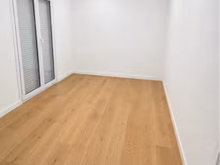location bureau 13 6m2