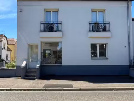 local commercial / bureau rénové avec vitrine – eckbolsheim