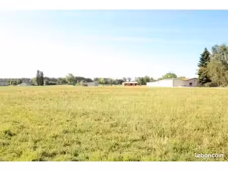 terrain à bâtir de 622 m² à negrepelisse (82) au prix de 49000
