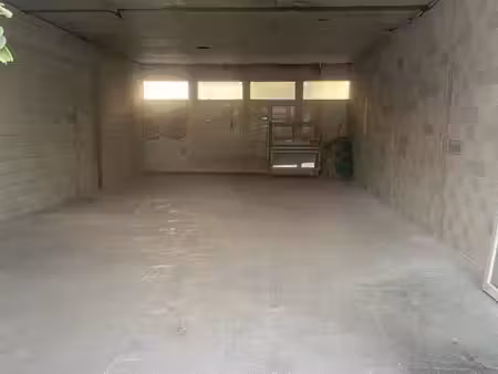 local 100m2