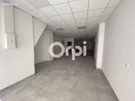 local commercial 103 m²