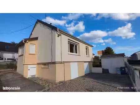 maison individuelle sur le trait
