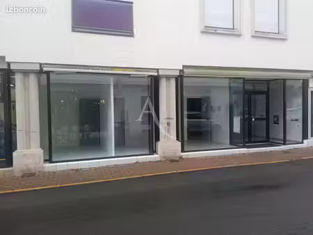 local commercial 70 m² challans