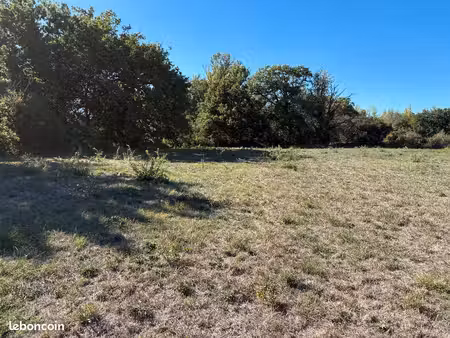 terrain 741 m² soual