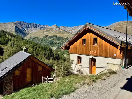 chalet valloire 166m2 – deux appartements – bord de piste