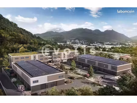 local d'activité 196 m²