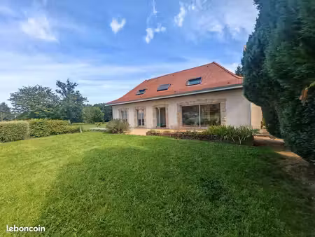pavillon 5 pièces 104 m²