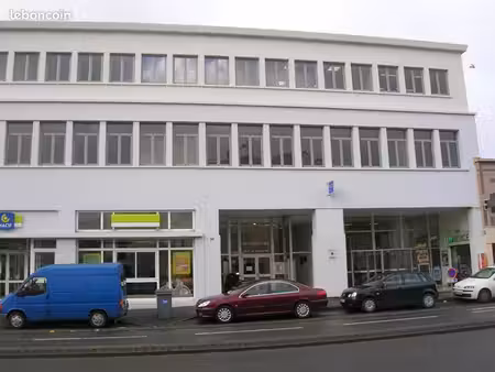 bureaux 128 m²