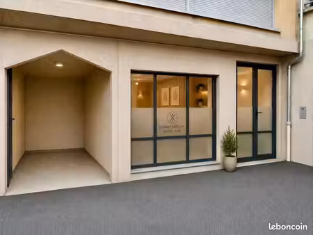 cabinet / local professionnel 28 m² – bressuire centre – idéal professions de santé