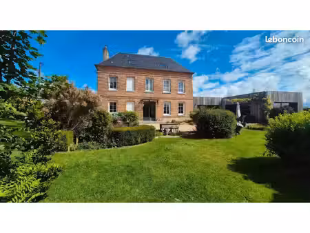 maison de maitre . secteur saint romain. avec jardin arboré