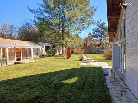 immeuble 6 pièces 165 m²