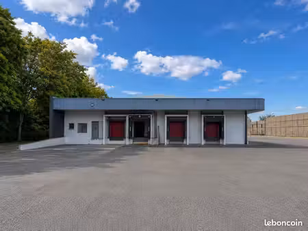 louer – entrepôts / locaux d’activité – montigny-le-bretonneux (78)