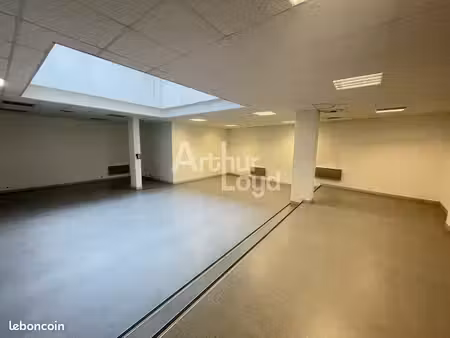 bureaux 185 m² poitiers