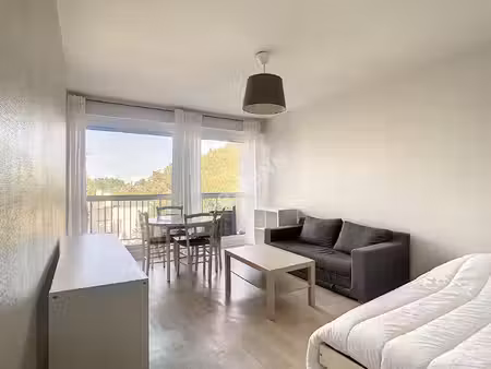 nantes tortière - studio meublé avec place de parking
