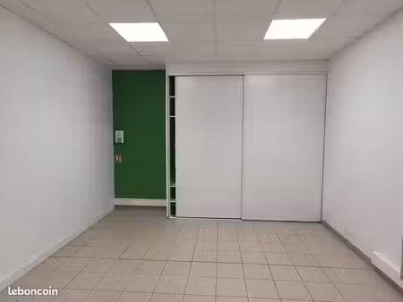 bureaux 100 m² les sables d olonne