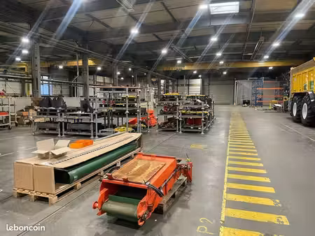 local d'activite 7000 m² bournezeau