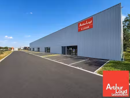 local d'activite 298 m² la chaize-le-vicomte