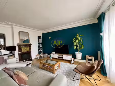 aubervilliers - quatre chemins - grand 2 pièces - non meublé
