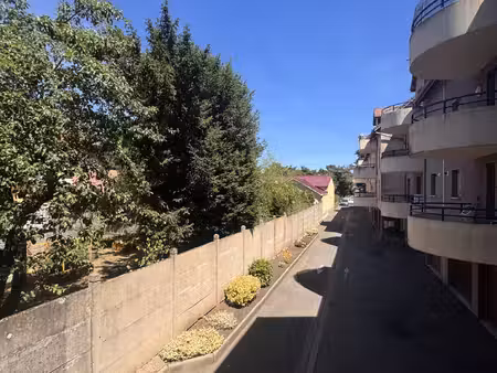 t2 de 48m2 avec grand balcon