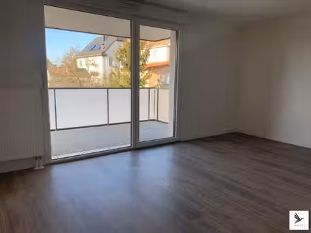 f2 - balcon et parking
