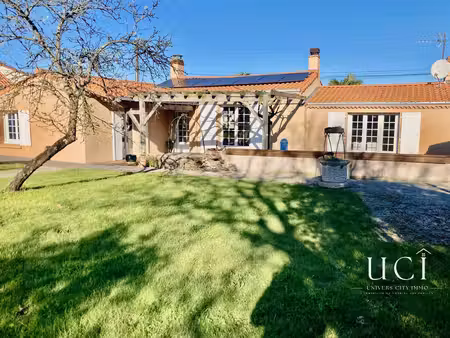 maison - 133 m² - 5 pièces - le loroux bottereau