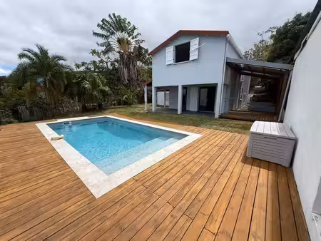 villa t3 + bureau + mezzanine a vendre a etang sale les hauts de la reunion