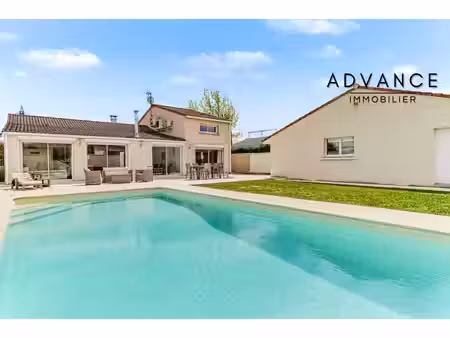 maison familiale t6 – 154 m² – piscine & dépendance