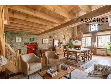 maison 227 m² sauveterre-de-rouergue - jardin au calme