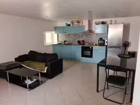 à louer charmante maison de ville 3 pièces meublé au centre