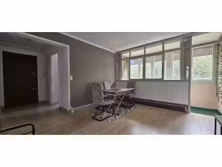 appartement - 1er étage - 53 51 m2 - 3 pièces - meublé