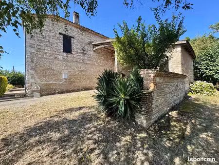 maison 5 pièces 136 m²