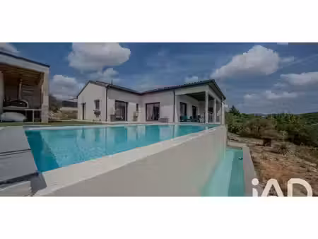maison avec piscine et jardin villeneuve-de-berg (07)