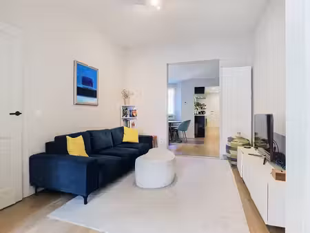 maison économe en énergie à louer dans le village de zwijndr