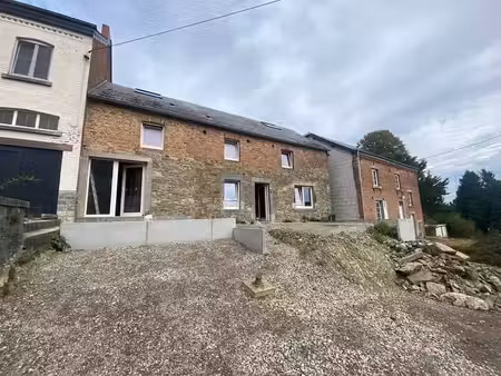 immeuble en rénovation avec 2 lots