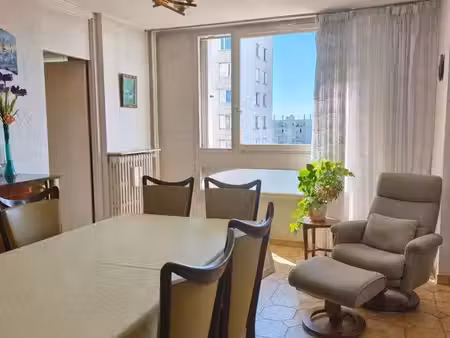 appartement 4 pièces 82 m²