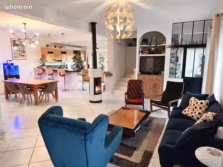 maison atypique de 10 pièces