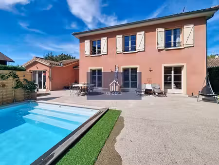 maison 5 pièces - 178 m²