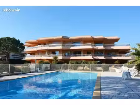 studio 1 pièce 22 m²