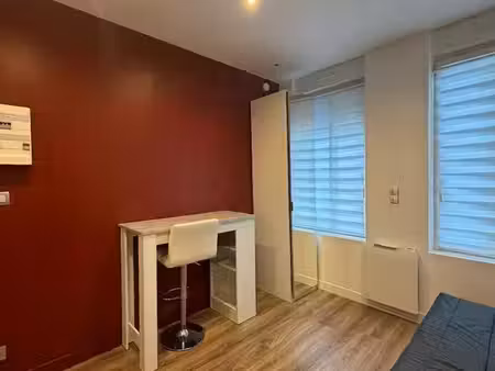 studio meuble tout inclus - centre saint-quentin - 400/mois