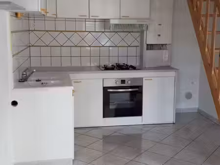 maison individuelle 80 m2 (tres bien isolee)