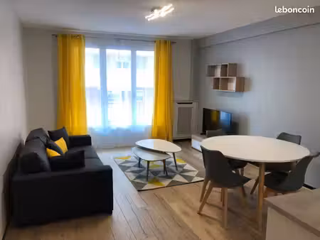 très joli 2p 50m2 à louer centre-ville calme