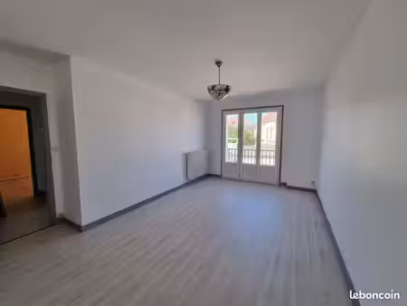 appartement 2 pièces 67 m²