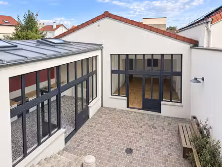 maison de ville 175 m² + sous-sol 34 m² ? patio 30 m² ? calme