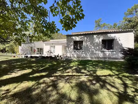 propriété de caractère sur la commune de cézac deux habita