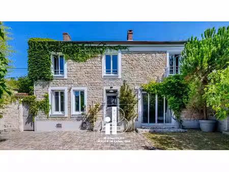 bourron-marlotte – maison ancienne de caractère 210 m² – jardin clos 518 m²