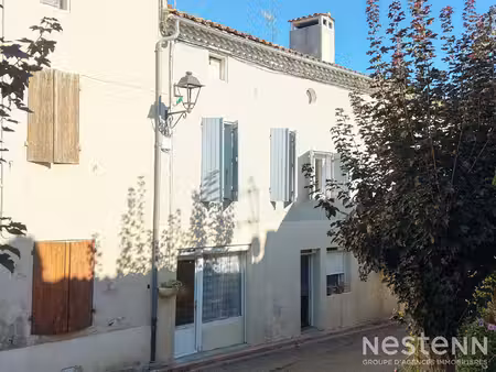 à vendre -maison de village en pierre de 128 m² avec cour à 10km de condom.